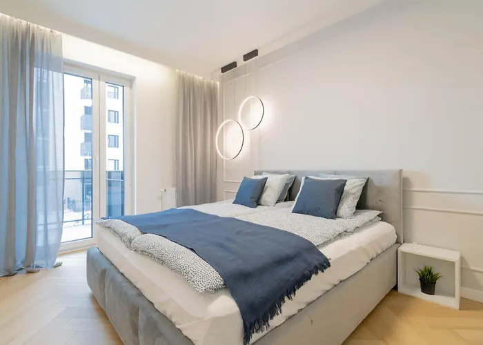 Blue Ceglana - Free Parking - Self Check-in דירה